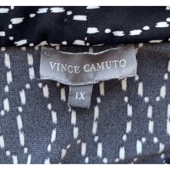 Vince Camuto 1X Black & White Printed Stretch Jersey Top With 3/4 Sleeves & Rouc - Picture 5 of 6